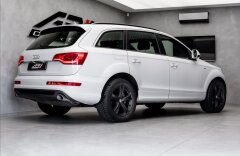 Audi Q7 3.0 TDI quattro S-line, panorama, Bose, 1.majitel