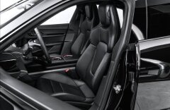 Porsche Taycan Turbo S, keramiky, pano, PDCC, Burmester