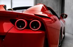 Ferrari 812 GTS, max výbava, SKLALDEM!