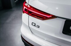 Audi Q3 2,0 35 TDI, LED, NAVI