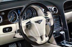 Bentley Continental Flying Spur W12 Mulliner, entertainment