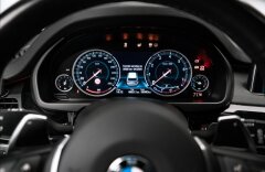 BMW X5 50i xDrive M paket, HUD, B&O, night, nezávislé
