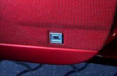 Ferrari 458 Italia bicolour, JBL, 7let servis