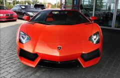 Lamborghini Aventador LP 700-4