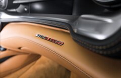 Ferrari GTC4 Lusso GTC4Lusso V12, JBL, rosso Maranello, CZ