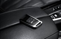BMW X5 50i xDrive M paket, HUD, B&O, night, nezávislé