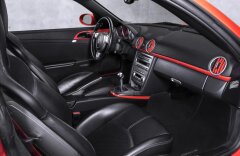 Porsche Cayman 2.7 PASM, sportovní výfuky, BOSE, individual