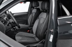 Volkswagen Tiguan 1,5TSI Rline DSG, Black Style, tažné