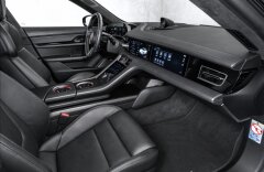 Porsche Taycan Turbo S, keramiky, pano, PDCC, Burmester