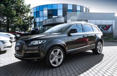 Audi Q7 3.0 TDI quattro S-line, 1.majitel, ČR