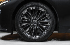 Lexus LS 500 500h Superior, KIRIKOGLASS, PLNÁ VÝBAVA