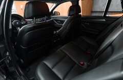 BMW Řada 5 3,0 535d xDrive Touring, H/K, HEAD-UP, LUXURY LINE