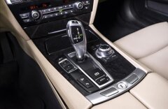 BMW Řada 7 740d xDrive, head-up, ventilace, softclose, CZ