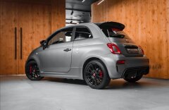 Abarth 595 1,4 ESSESSE, BEATS AUDIO, AKRAPOVIČ, CARBON