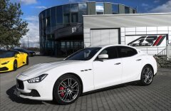 Maserati Ghibli S Q4, bicolour, karbon, CZ