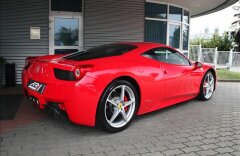 Ferrari 458 Italia, Rosso Corsa, 20" kola, park. senzory