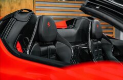 Ferrari SF90 4,0 SPIDER, FULL VÝBAVA