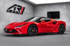 Ferrari F8 3,9 F8 Spider V8, karbon, kamera, Alcantara, CZ