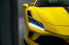 Ferrari F8 Tributo, Carbon, Race saet