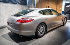 Porsche Panamera Panamera 4S, sport chrono paket, ventilace, PDLS