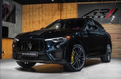 Maserati Levante 3,8 TROFEO, V8, PANO, KARBÓN