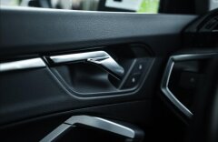 Audi Q3 2,0 35 TDI, LED, NAVI