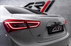 Maserati Ghibli SQ4, karbon, sada zimních kol