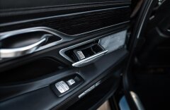 BMW Řada 7 6,6 M760 i L xDrive, NOČNÉ VIDENIE, LASER