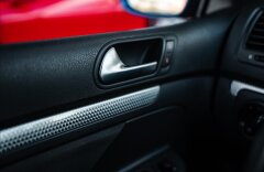 Volkswagen Golf 3,2 V R32 3.2 DSG 4 MOTION, NAVI, KV