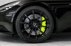 Aston Martin DB11 V12 AMR, full carbon, záruka!