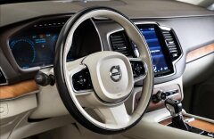 Volvo XC90 D5, AWD, Drive-E, aut., Momentum, CZ