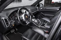 Porsche Cayenne Turbo, Sport design paket, PTV+, PDLS+ , ACC