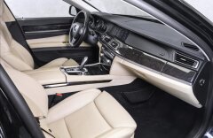 BMW Řada 7 740d xDrive, head-up, ventilace, softclose, CZ