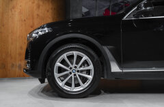 BMW X7 BR xDrive 30d, H/K, PANO, MASÁŽE, ZÁRUKA
