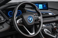 BMW i8 Roadster, Laser, HUD, H&K, CZ