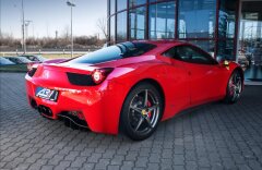 Ferrari 458 Italia bicolour, JBL, 7let servis