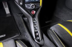 McLaren  720S performance, lift, kamera, karbon, CZ