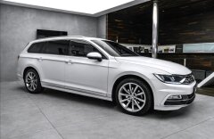 Volkswagen Passat 2.0 TDI Highline R-line, LED, kamera, CZ