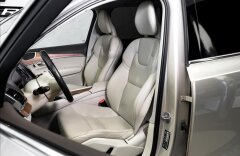 Volvo XC90 D5, AWD, Drive-E, aut., Momentum, CZ