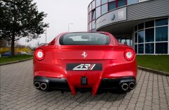 Ferrari F12 Berlinetta 6.3 Rosso Berlinetta Karbonová sedadla