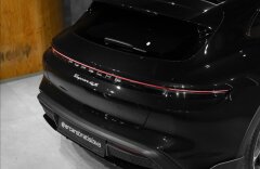 Porsche Taycan 0,0 CROSS TURISMO 4S, PANO, MASÁŽE, MATRIX, BOSE