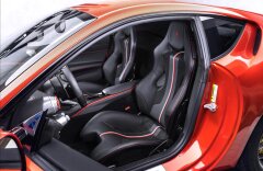 Ferrari 812 Superfast, lift, karbon, JBL