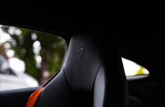 McLaren 570S 3,8 V8 KUPÉ, LIFT, B&W, KARBÓN