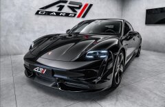 Porsche Taycan Turbo S, keramiky, pano, PDCC, Burmester