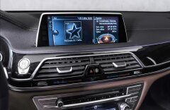 BMW Řada 7 740d xDrive M-paket, full