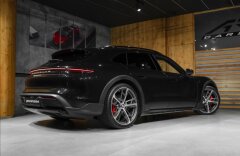 Porsche Taycan 0,0 CROSS TURISMO 4S, PANO, MASÁŽE, MATRIX, BOSE