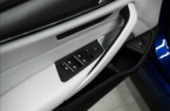 BMW M5 4,4 xDrive, VÝFUKY, CARBON-CERAMIC, 360, B&W