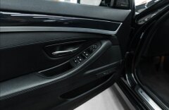 BMW Řada 5 3,0 535d xDrive Touring, H/K, HEAD-UP, LUXURY LINE