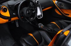 McLaren 570S 3,8 V8 KUPÉ, LIFT, B&W, KARBÓN