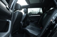 Volkswagen Passat 2,0 VARIANT HIGHLINE, DYNAUDIO, PANO, NAVI